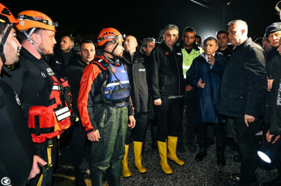 Antakya Valisi Şahin Manavgat'da incelemelerde bulundu